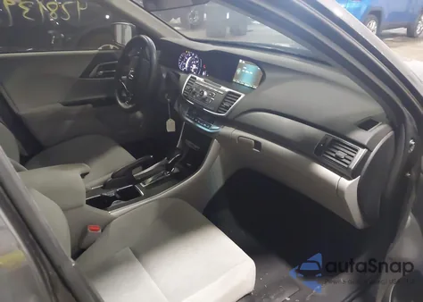 2013 Honda Accord Lx z USA, uszkodzony, nr VIN 1HGCR2F30DA281136